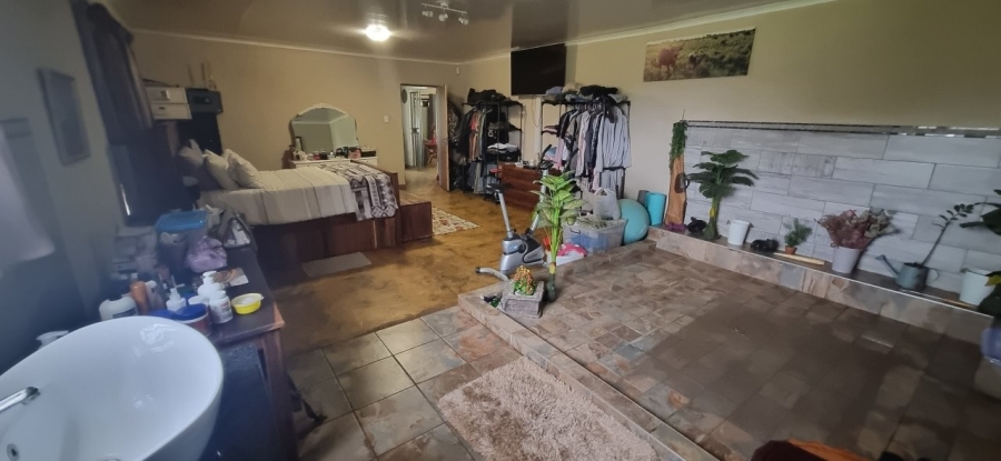 8 Bedroom Property for Sale in Brits Rural North West